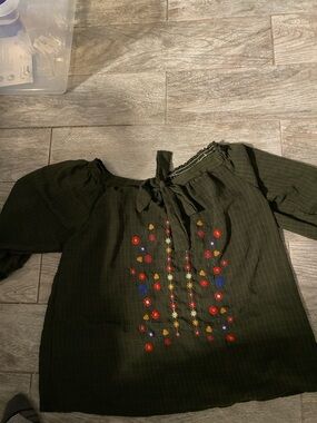 Embroidered Olive Green Peasant Top C352